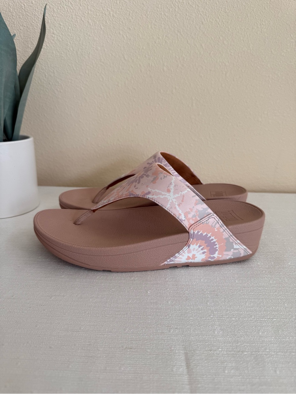 FitFlop Pink Camo Platform Flip Flop Sandals - Picture 3 of 11